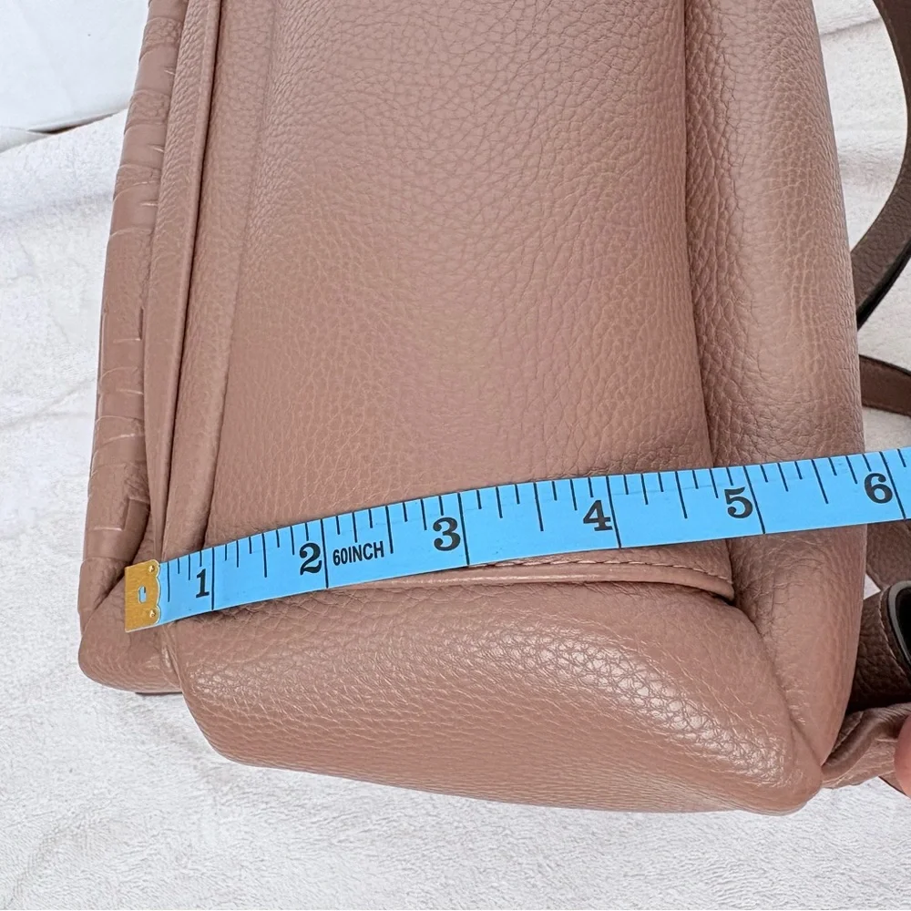 Steve Madden Faux Leather Mauve Backpack & Gold Accents Casual Women's Bag Sz M - Picture 14 of 15